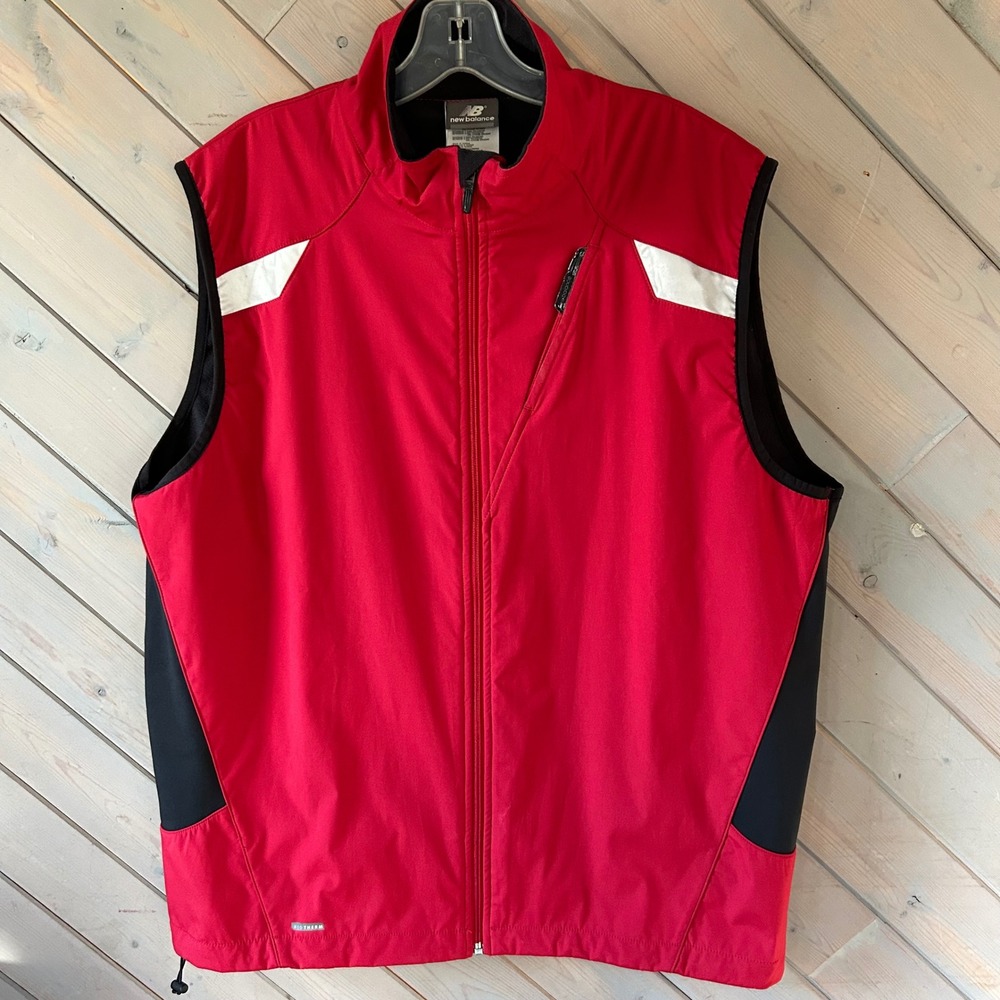 New Balance Mens Lightning Dry Running Vest Red Black XL NWT Full Zip Reflective